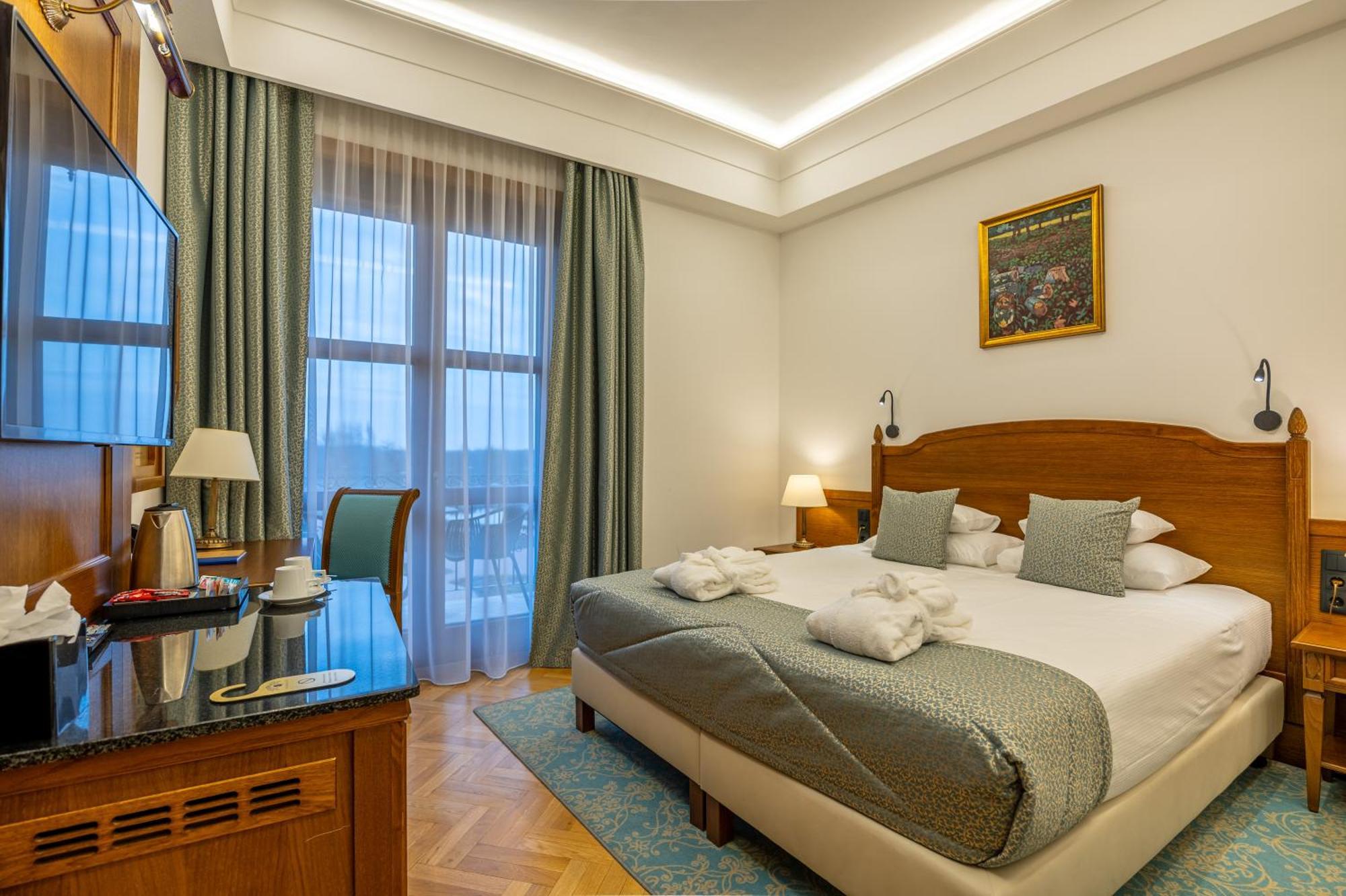 Hungarikum Hotel Lakitelek Esterno foto